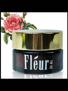 眼部护理产品全解析 保湿功效如何重塑年轻肌肤